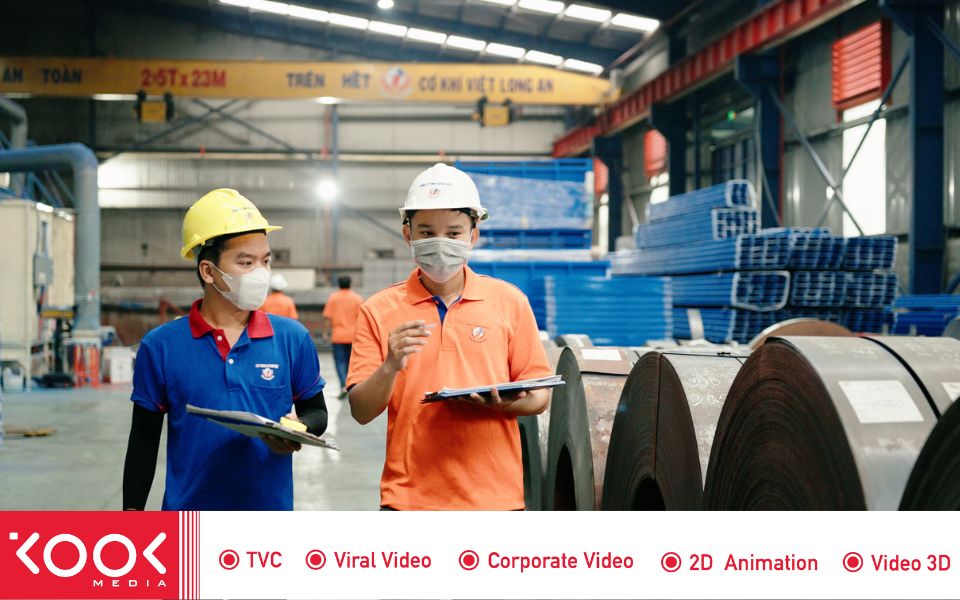 hình ảnh hậu trường sản xuất phim doanh nghiệp cơ khí việt