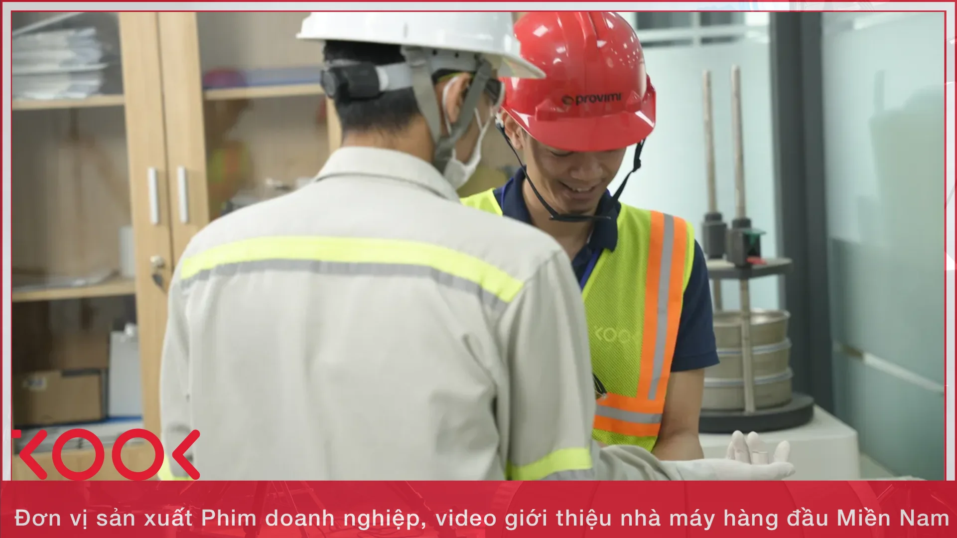 Quay phim ky niem cong ty tai nha may san xuat - hinh anh hau truong Kool Media