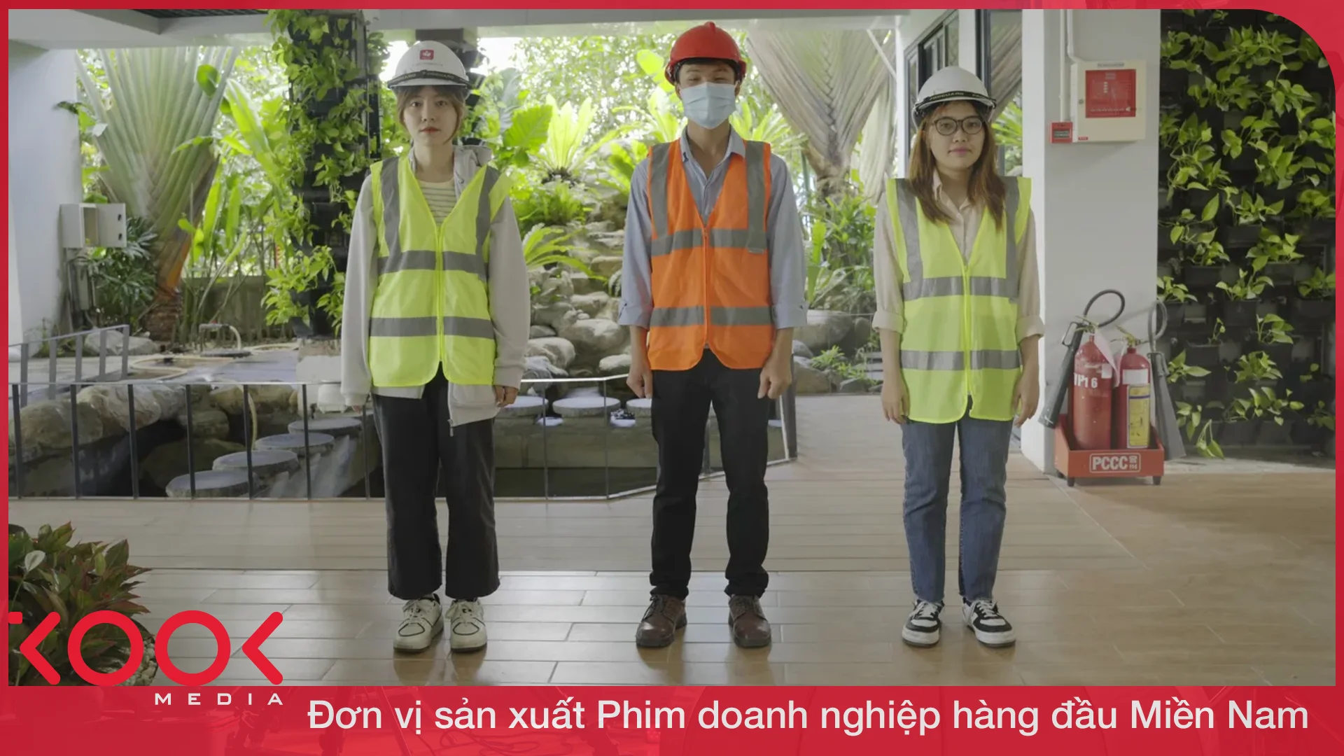 Camera va thiet bi anh sang cho san xuat phim nha may - Kool Media