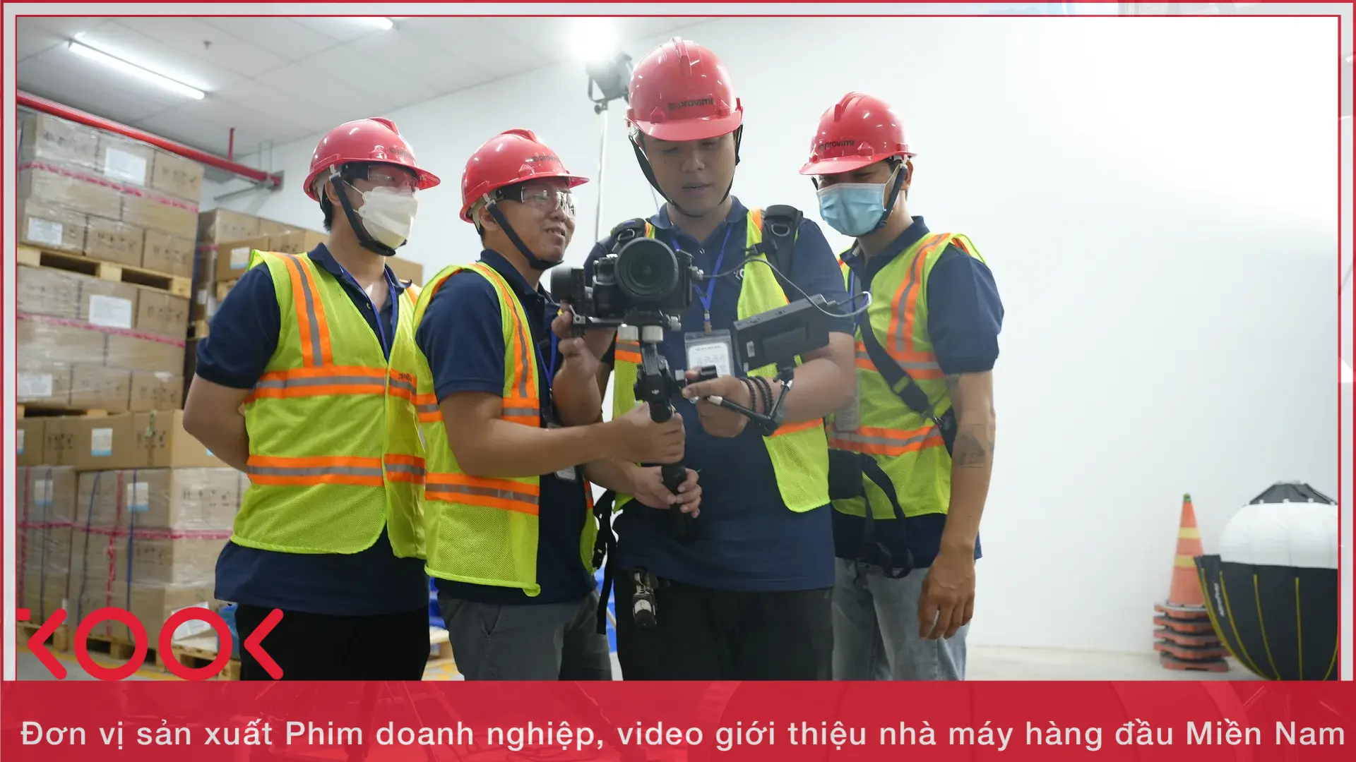 Video Giới Thiệu Doanh Nghiệp: 8 Thể Loại Và Cách Chọn Đúng 4 Ekip Kool Media quay phim nang luc san xuat trong nha xuong - anh 4