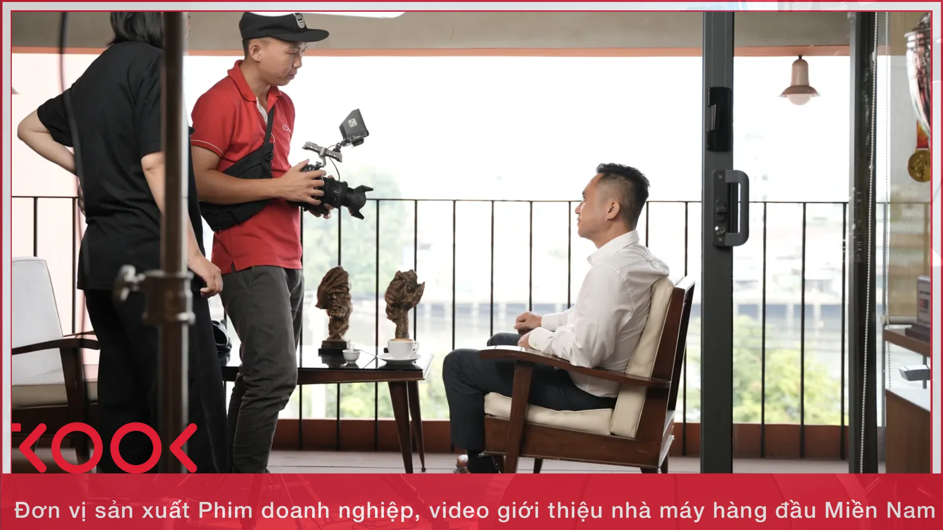 Sản Xuất Video Kỷ Niệm Thành Lập Công Ty: Ghi Dấu Ấn Hành Trình Và Thành Tựu 7 Kool Media chuyen san xuat phim ky niem doanh nghiep chuyen nghiep