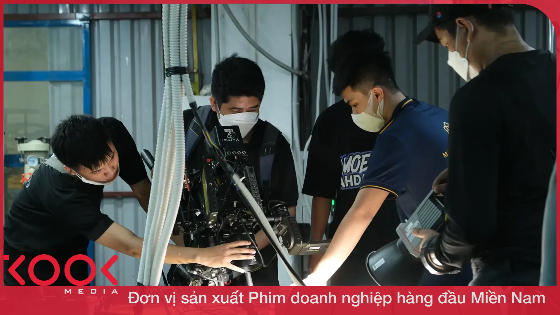 quay phim trong nha xuong san xuat cong nghiep FDI - Kool Media